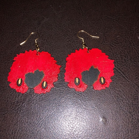 Earrings - Picture 2 of 3